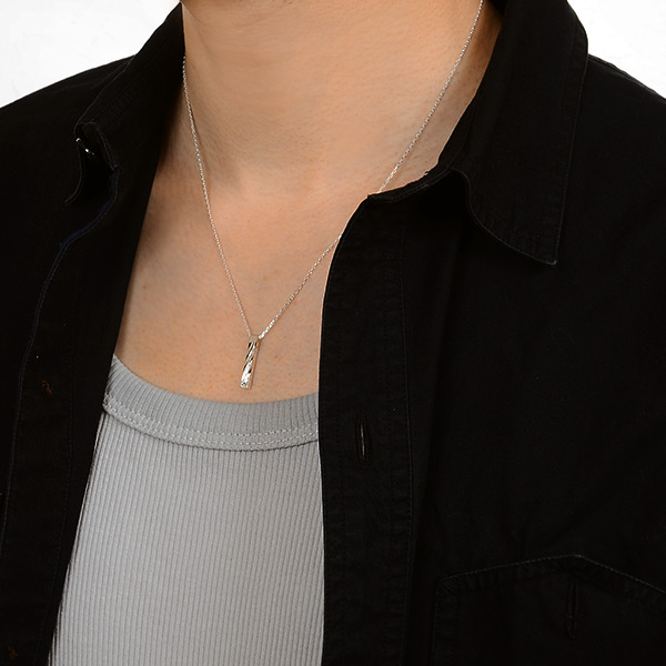 シルバーネックレス