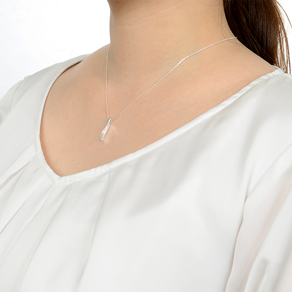 シルバーペアネックレス