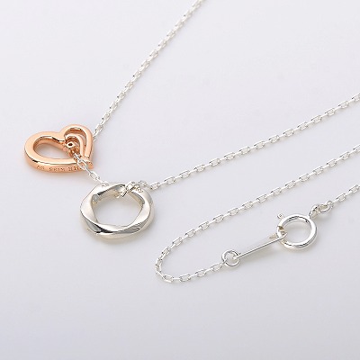 シルバーネックレス