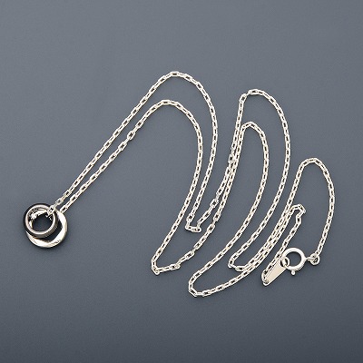 シルバーネックレス