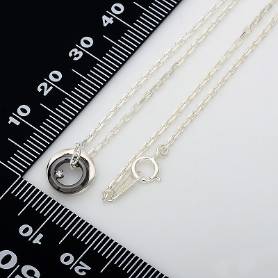 シルバーネックレス