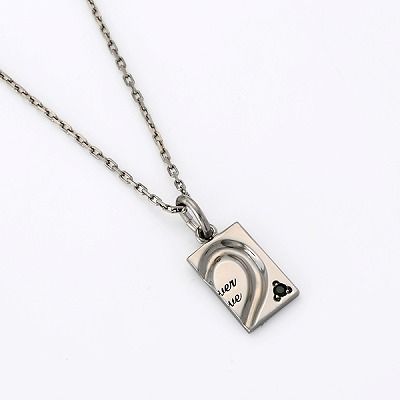 シルバーネックレス