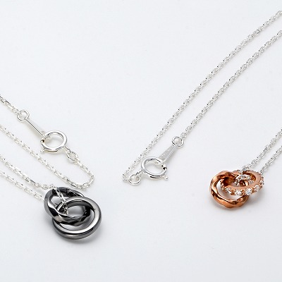 シルバーペアネックレス