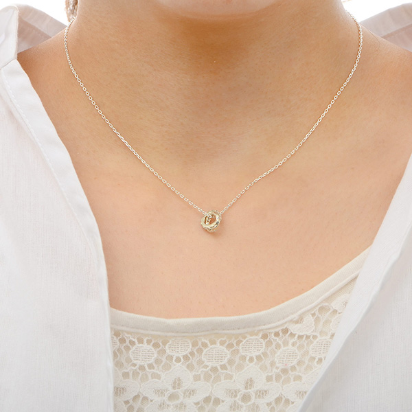 シルバーネックレス