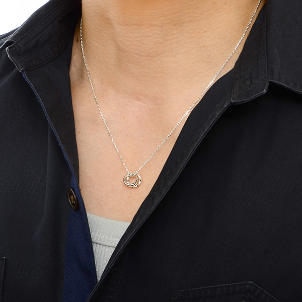 シルバーネックレス