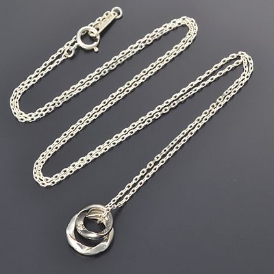 シルバーネックレス