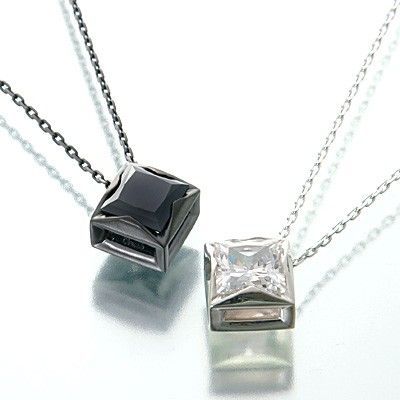 シルバーペアネックレス