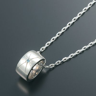 シルバーネックレス