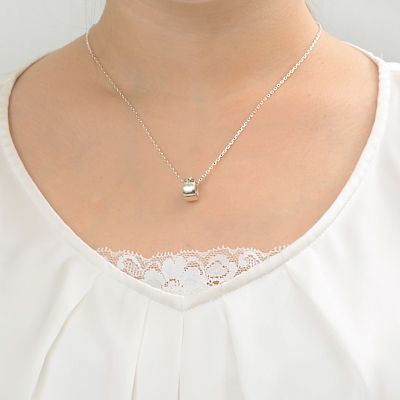 シルバーネックレス
