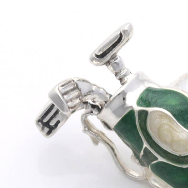 シルバーピンバッチ