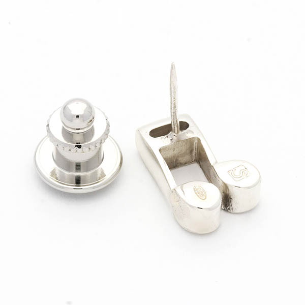 シルバーピンバッチ(二分音符)