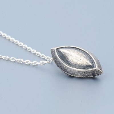 シルバーネックレス