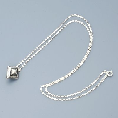 シルバーネックレス