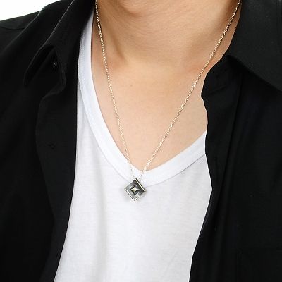 シルバーネックレス