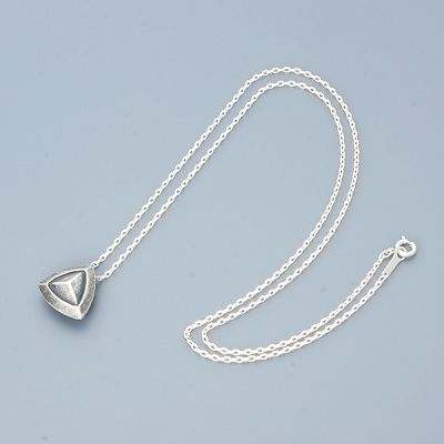 シルバーネックレス