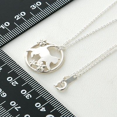 シルバーネックレス