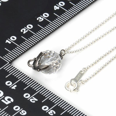 シルバーネックレス