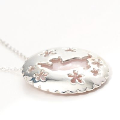 シルバーネックレス