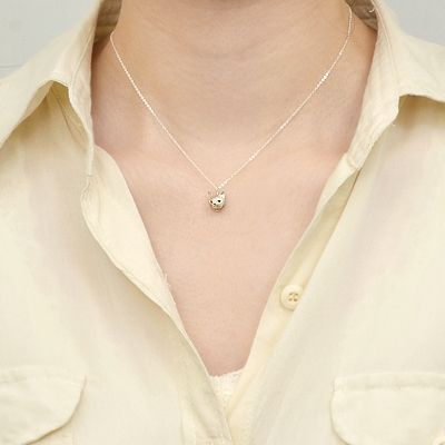 シルバーネックレス