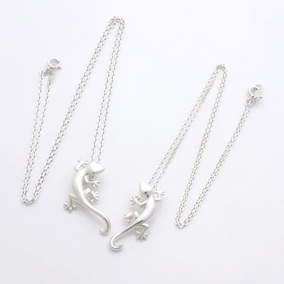 シルバーペアネックレス