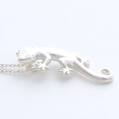 シルバーネックレス