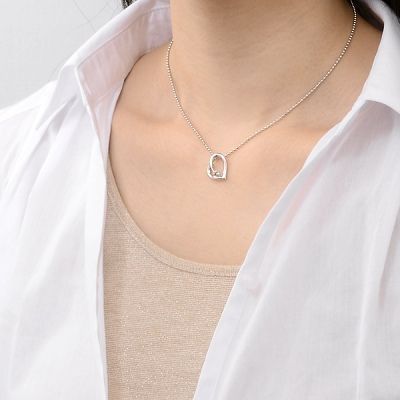 シルバーネックレス