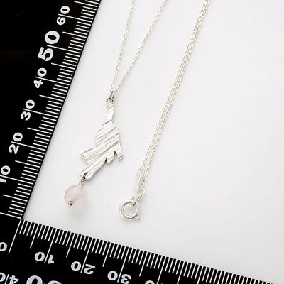 シルバーネックレス