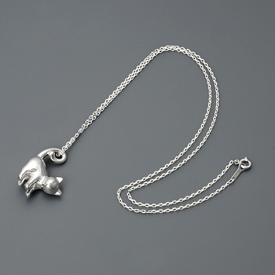 シルバーネックレス