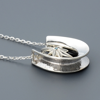 シルバーネックレス