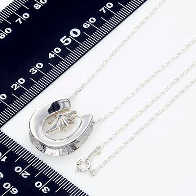 シルバーネックレス