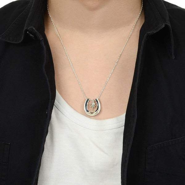 シルバーネックレス