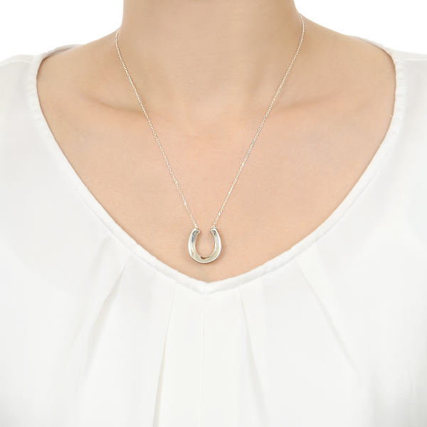 シルバーネックレス