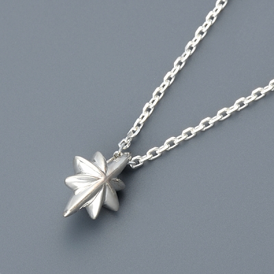 シルバーネックレス