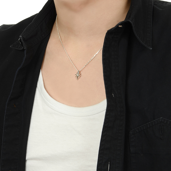 シルバーネックレス