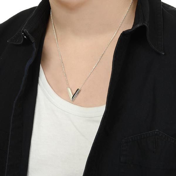 シルバーネックレス