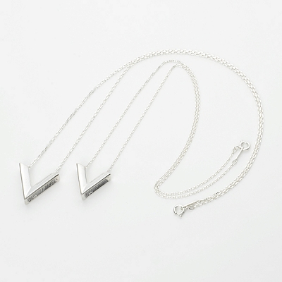 シルバーペアネックレス