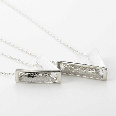 シルバーペアネックレス