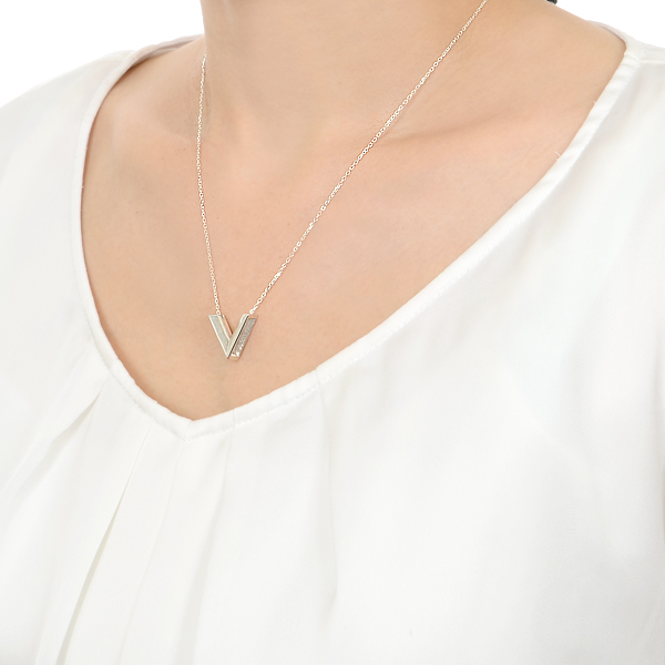 シルバーペアネックレス