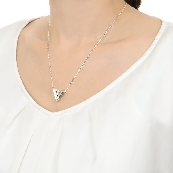 シルバーネックレス