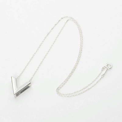 シルバーネックレス