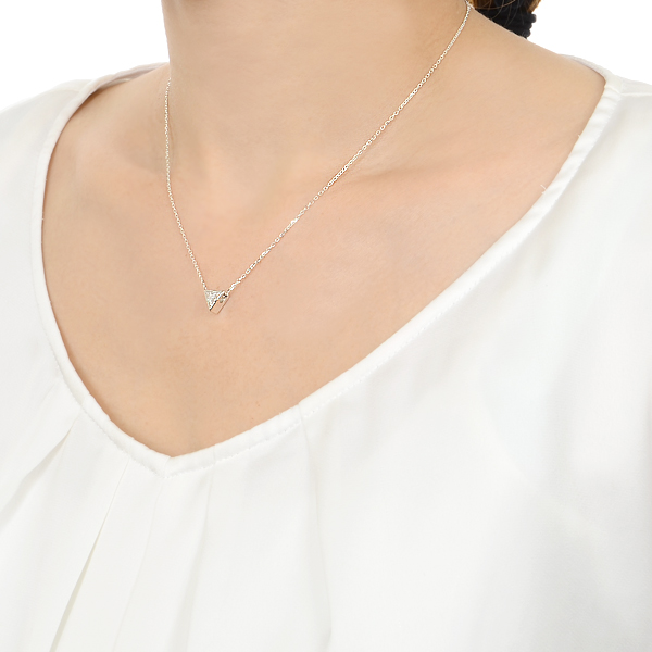 シルバーネックレス