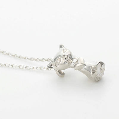 シルバーネックレス