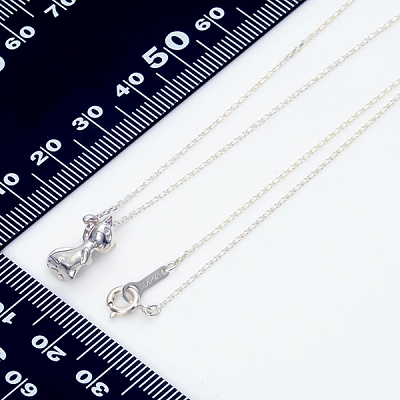 シルバーネックレス