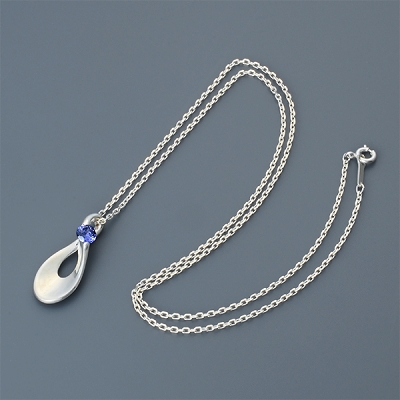 シルバーネックレス