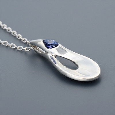 シルバーネックレス