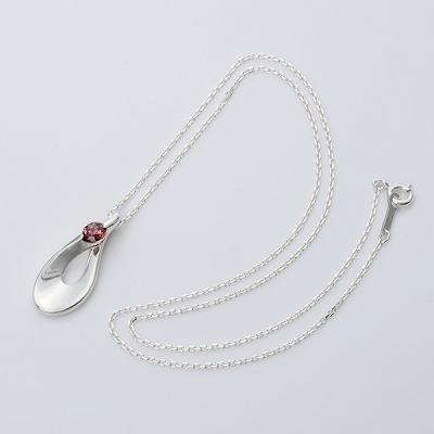 シルバーネックレス