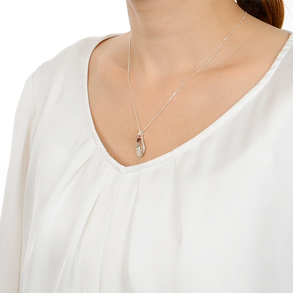 シルバーネックレス