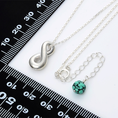 シルバーネックレス