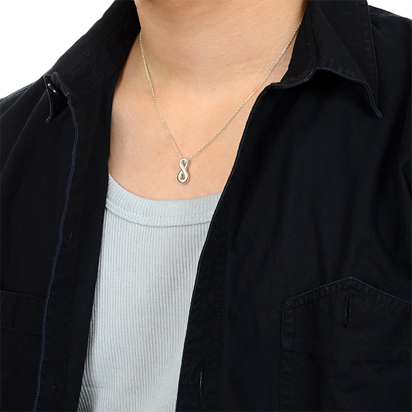 シルバーネックレス