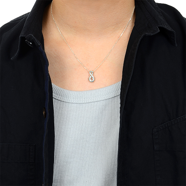 シルバーネックレス